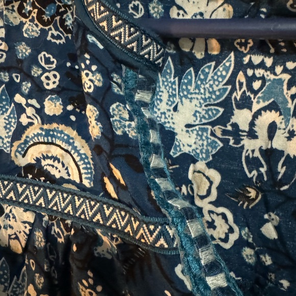 Tank - Picture 4 of 4